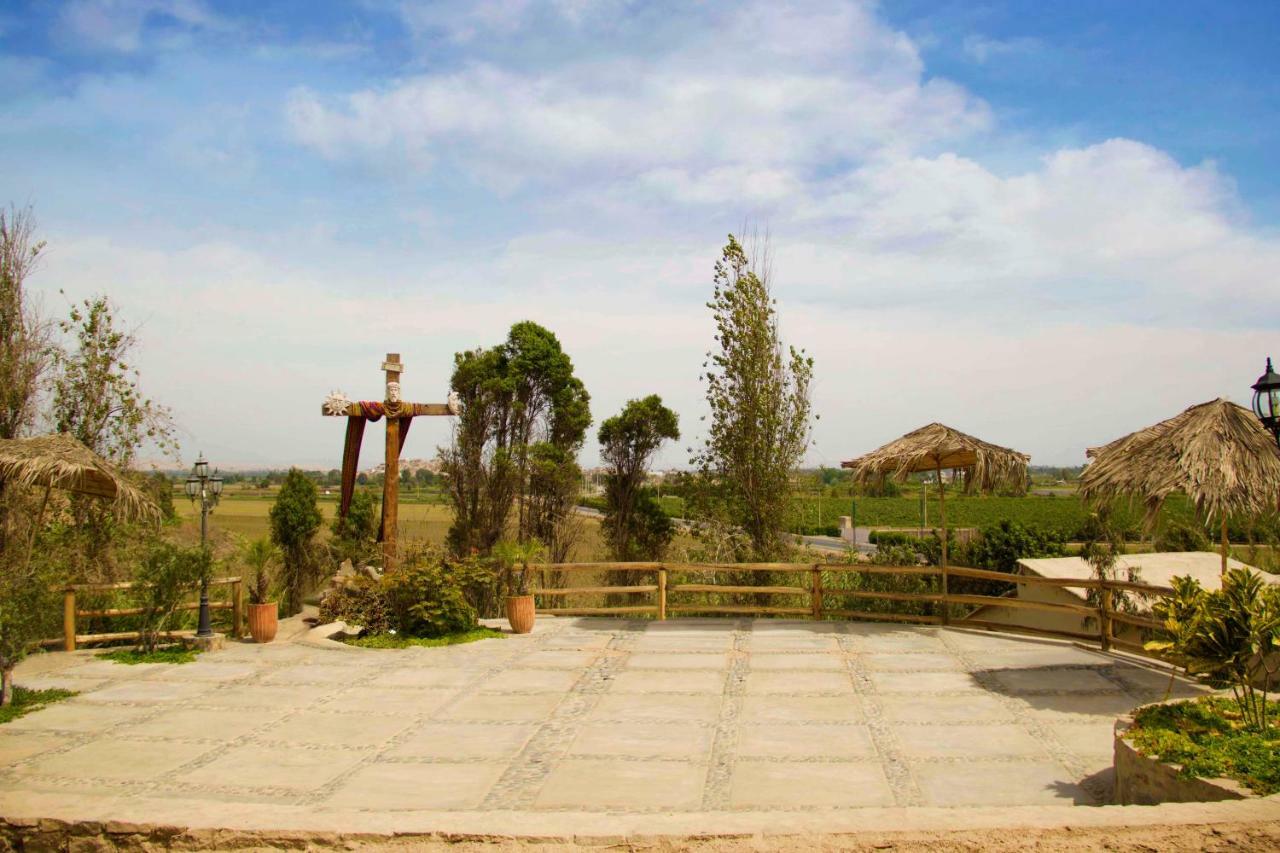 Huarco Hotel And Restaurant - Bar Сан-Висенте-де-Каньете Экстерьер фото